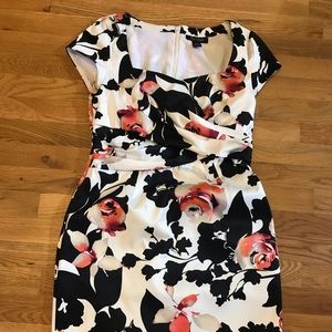 White House Black Market floral size 8 dress
